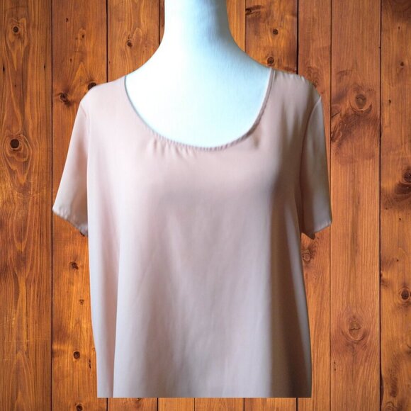 Express Women's Large Light Pink Keyhole Back Lightweight Hi Low Hem Blouse - Picture 2 of 5